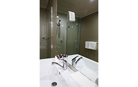 clean bathroom
